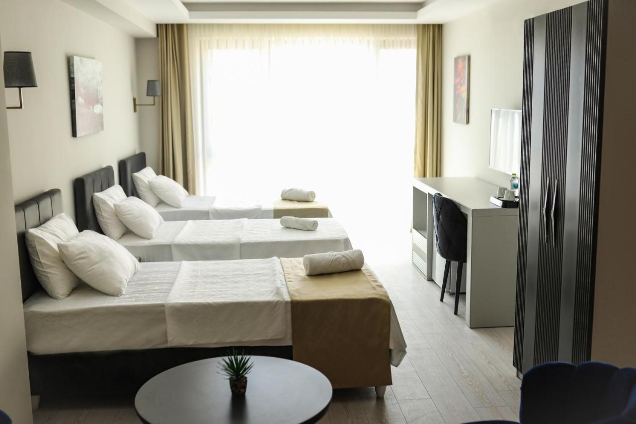 Petra Hotel Tuzla Istanbul Exteriör bild