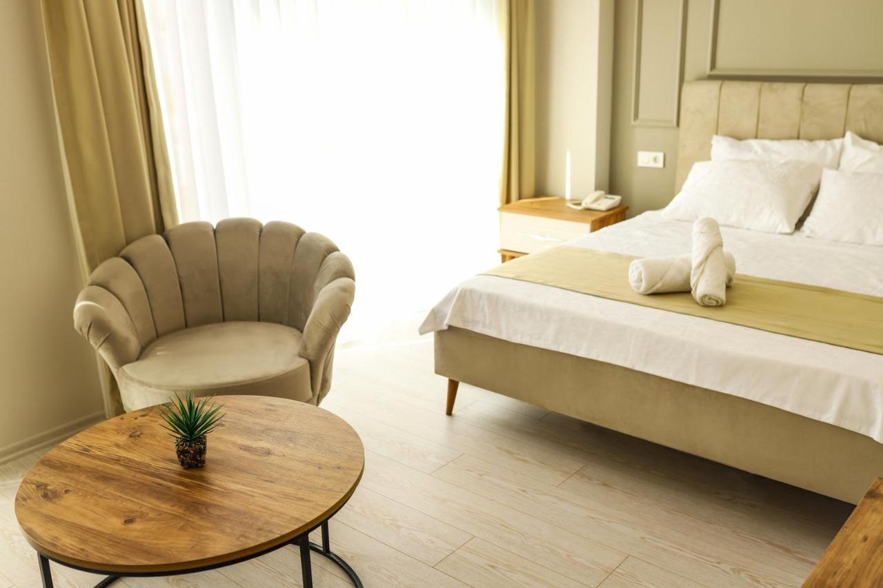 Petra Hotel Tuzla Istanbul Exteriör bild